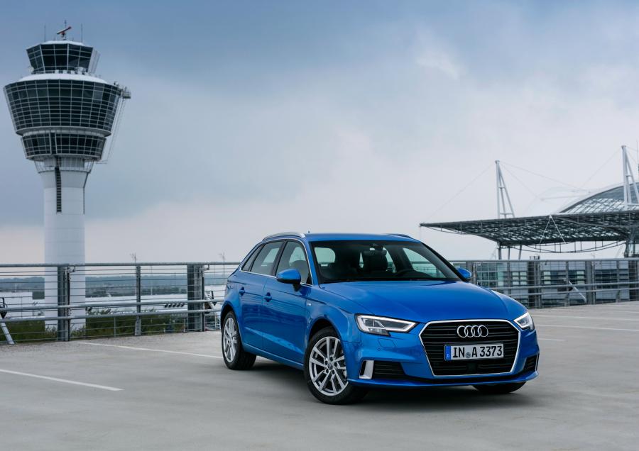  Audi A3 Sportback 2.0 TDI (8V) 2016 года  (WW) (фото 4 из 22)